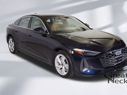 Used 2025 Audi A5 2.0T Premium w/ Convenience Package image 11