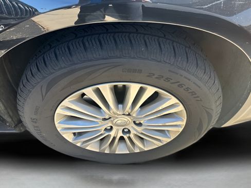Used 2015 Chrysler Town & Country Touring-L w/ Trailer Tow Group FWD image 13