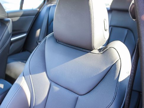 Certified 2025 BMW 330i Sedan w/ Convenience Package image 25