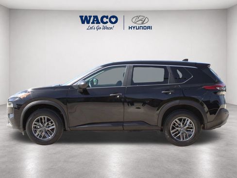 Used 2023 Nissan Rogue S FWD image 4