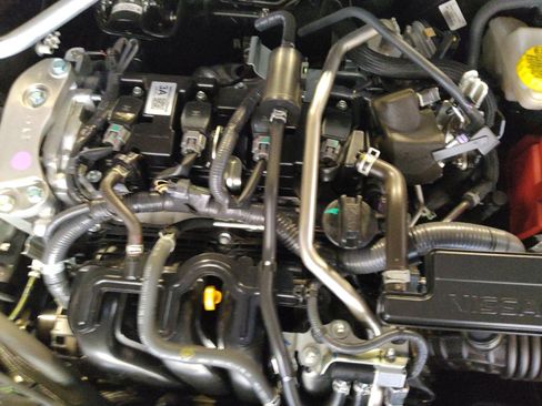 Used 2025 Nissan Sentra S FWD image 30