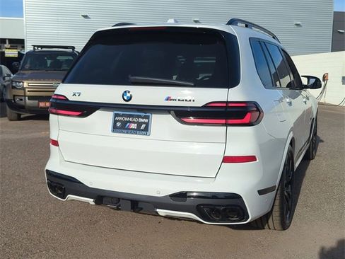 New 2026 BMW X7 M60i image 7