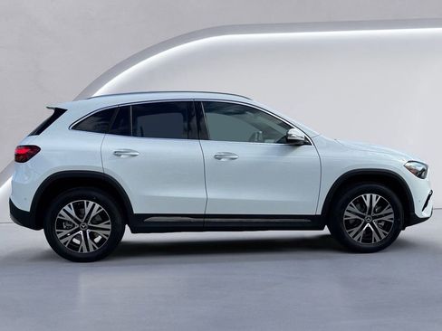 New 2025 Mercedes-Benz GLA 250 4MATIC image 3