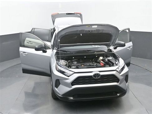 Used 2023 Toyota RAV4 LE image 33