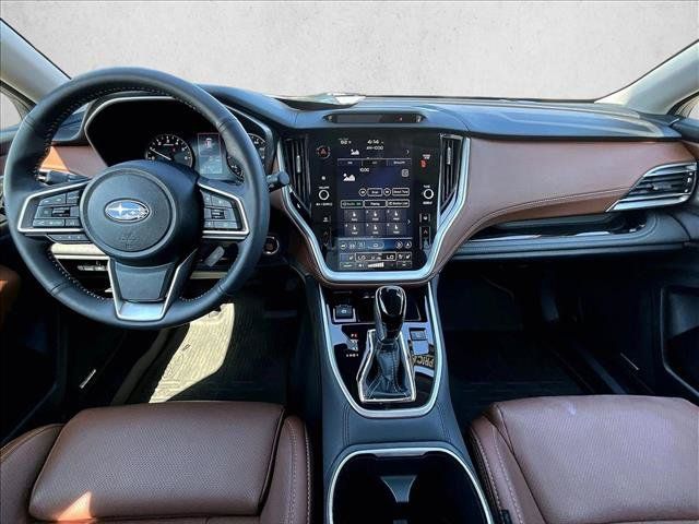 Used 2025 Subaru Outback Touring AWD/4WD image 15