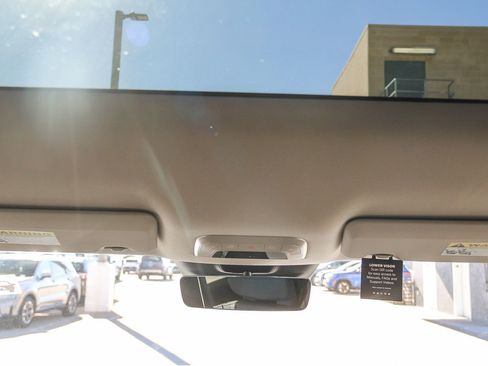 New 2025 Volvo EX90 Plus image 14