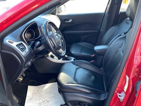 Used 2021 Jeep Compass Latitude image 10