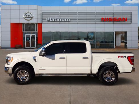 Used 2023 Ford F150 Lariat w/ Trailer Tow Package image 3