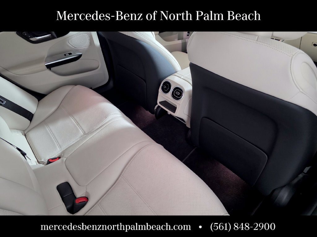 Used 2023 Mercedes-Benz C 300 Sedan image 21