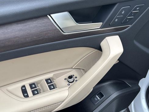 Used 2024 Audi Q5 2.0T Prestige image 17