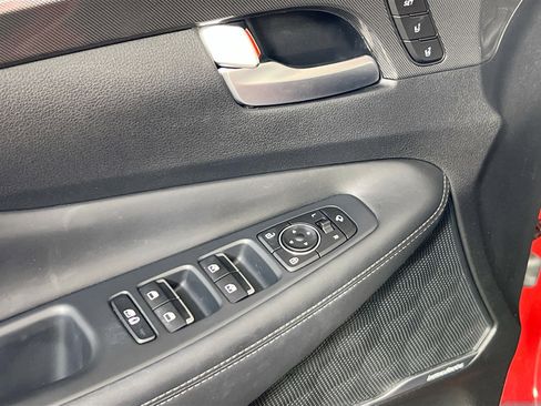 Used 2022 Hyundai Santa Fe Limited image 18
