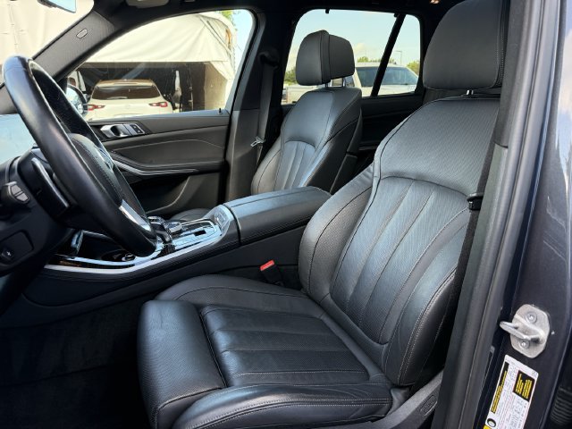 Used 2021 BMW X5 xDrive40i w/ Executive Package 2 AWD/4WD image 24