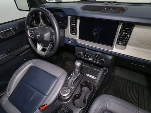 Used 2024 Ford Bronco Outer Banks image 16