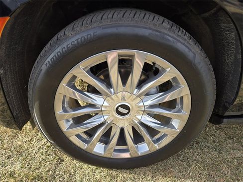 Used 2021 Cadillac Escalade Premium Luxury w/ Driver Assist Tech Package image 5