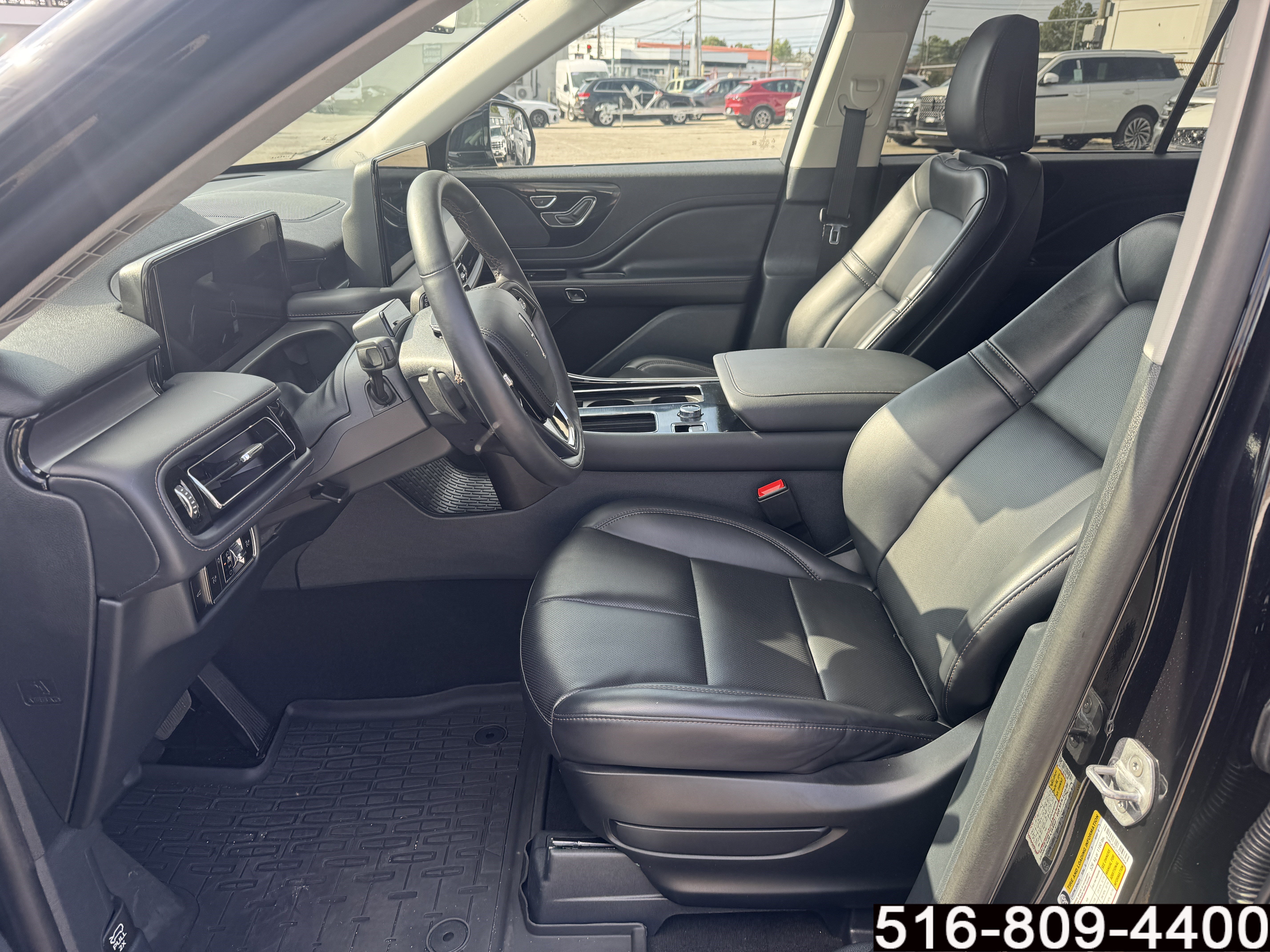 Used 2026 Lincoln Aviator AWD image 25