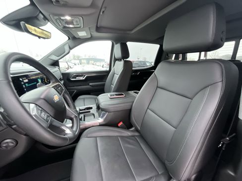 Certified 2024 Chevrolet Silverado 1500 LTZ w/ LTZ Premium Package image 20