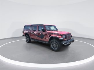 Used 2020 Jeep Gladiator Overland video 2