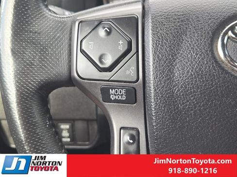 Used 2021 Toyota Tacoma TRD Off-Road w/ TRD Premium Off Road Package AWD/4WD image 30