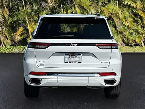 Used 2025 Jeep Grand Cherokee Overland AWD/4WD image 7