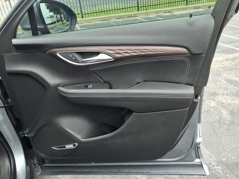 Used 2021 Buick Envision Avenir FWD image 18