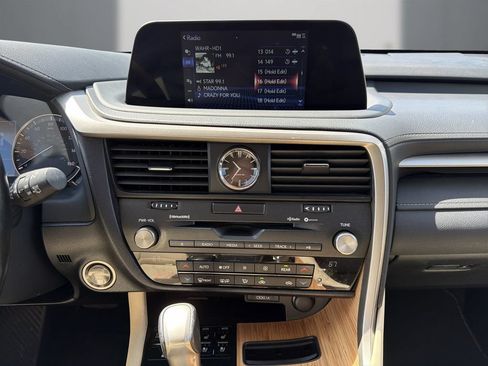 Used 2022 Lexus RX 350L FWD w/ Premium Package image 18