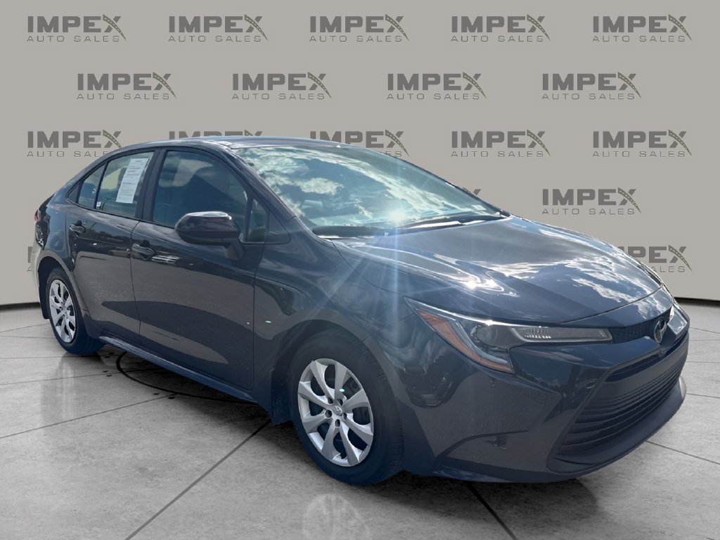Used 2026 Toyota Corolla LE FWD image 7