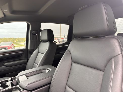 Used 2025 GMC Sierra 1500 SLT image 19