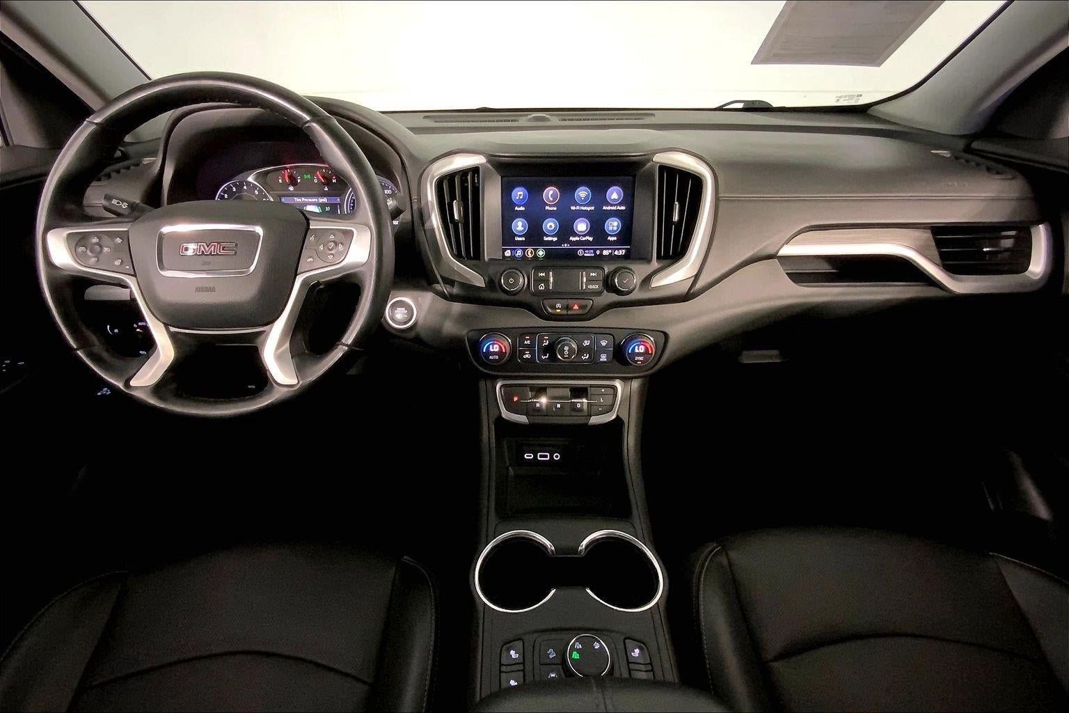 Used 2024 GMC Terrain SLT AWD/4WD image 15