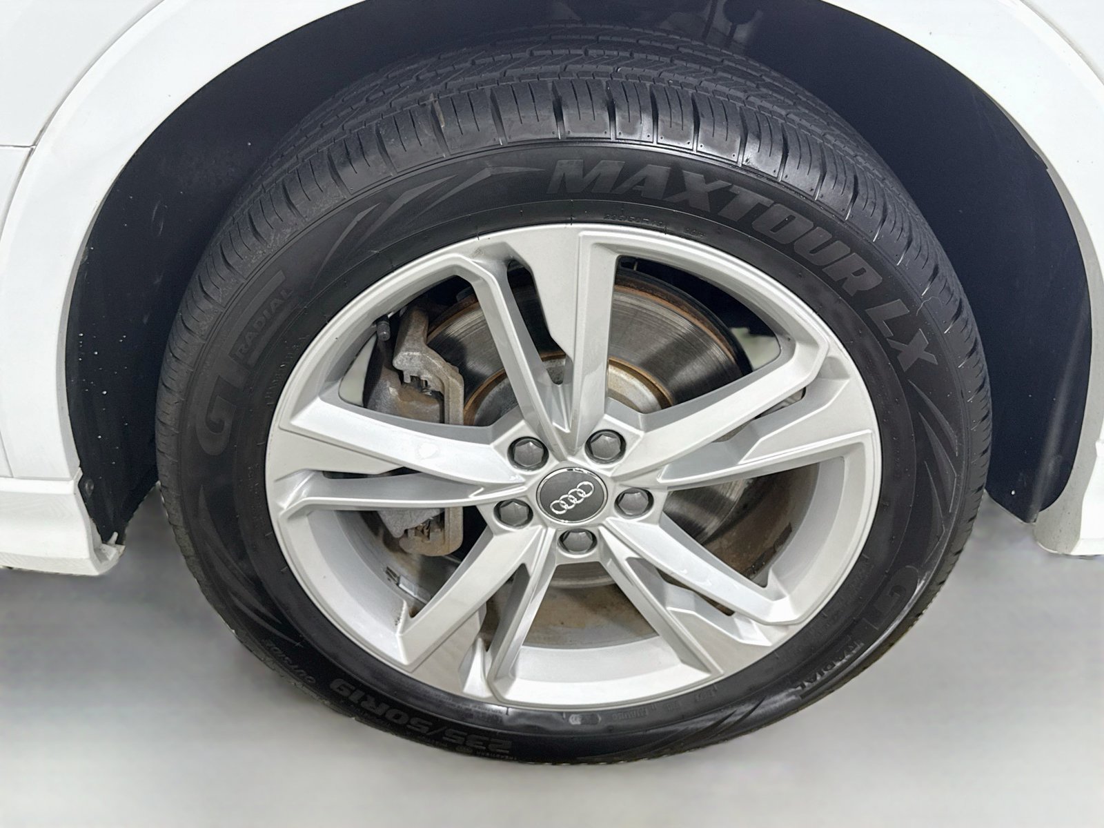 Used 2019 Audi Q3 2.0T Premium Plus w/ Premium Plus Package AWD/4WD image 29