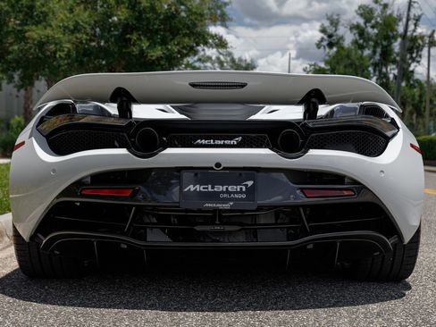 Used 2020 McLaren 720S Spider RWD image 18