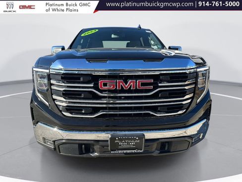 Used 2024 GMC Sierra 1500 SLT image 9