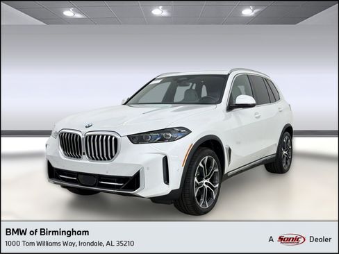 New 2026 BMW X5 sDrive40i w/ Premium Package RWD image 1