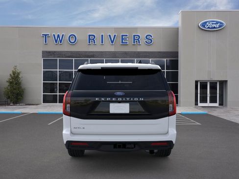 New 2026 Ford Expedition Active RWD image 5