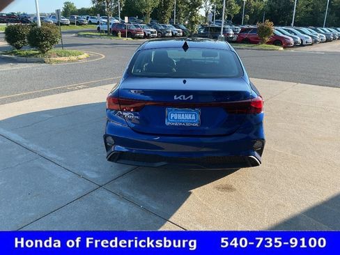 Used 2023 Kia Forte LXS w/ LXS Technology Package FWD image 5