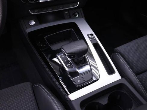 Certified 2024 Audi Q5 e Premium Plus w/ Premium Plus Package image 16