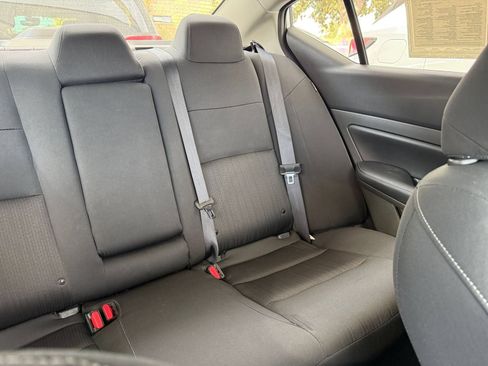 Used 2025 Nissan Altima 2.5 SV FWD image 36
