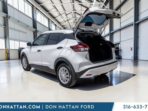 Used 2021 Nissan Kicks S FWD image 25
