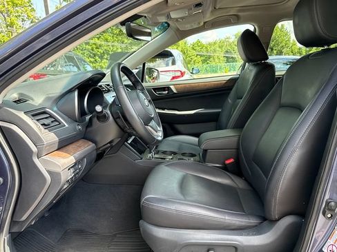 Used 2018 Subaru Outback 3.6R Limited AWD/4WD image 10