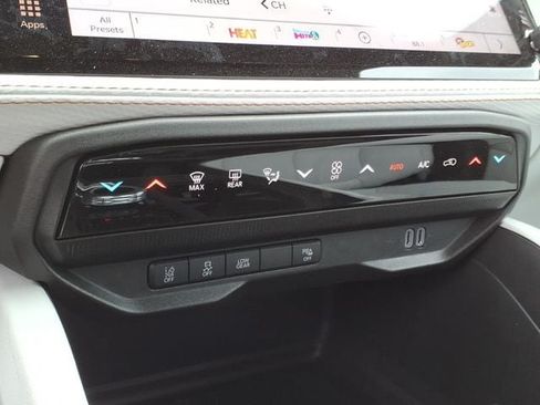 New 2026 Jeep Cherokee Limited AWD/4WD image 18