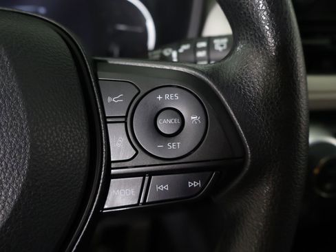 Used 2024 Toyota RAV4 XLE image 40