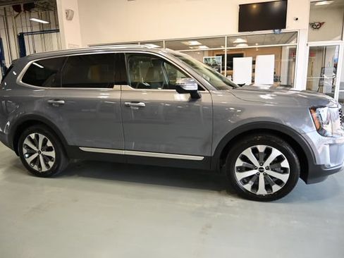 Used 2022 Kia Telluride S AWD/4WD image 4