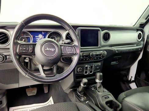 Used 2021 Jeep Wrangler Unlimited Sport AWD/4WD image 12