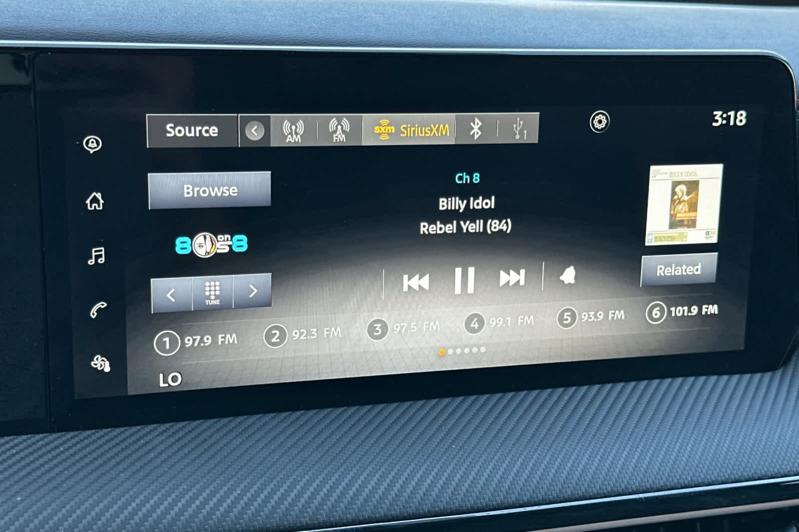 Used 2025 Nissan Kicks SR FWD image 19