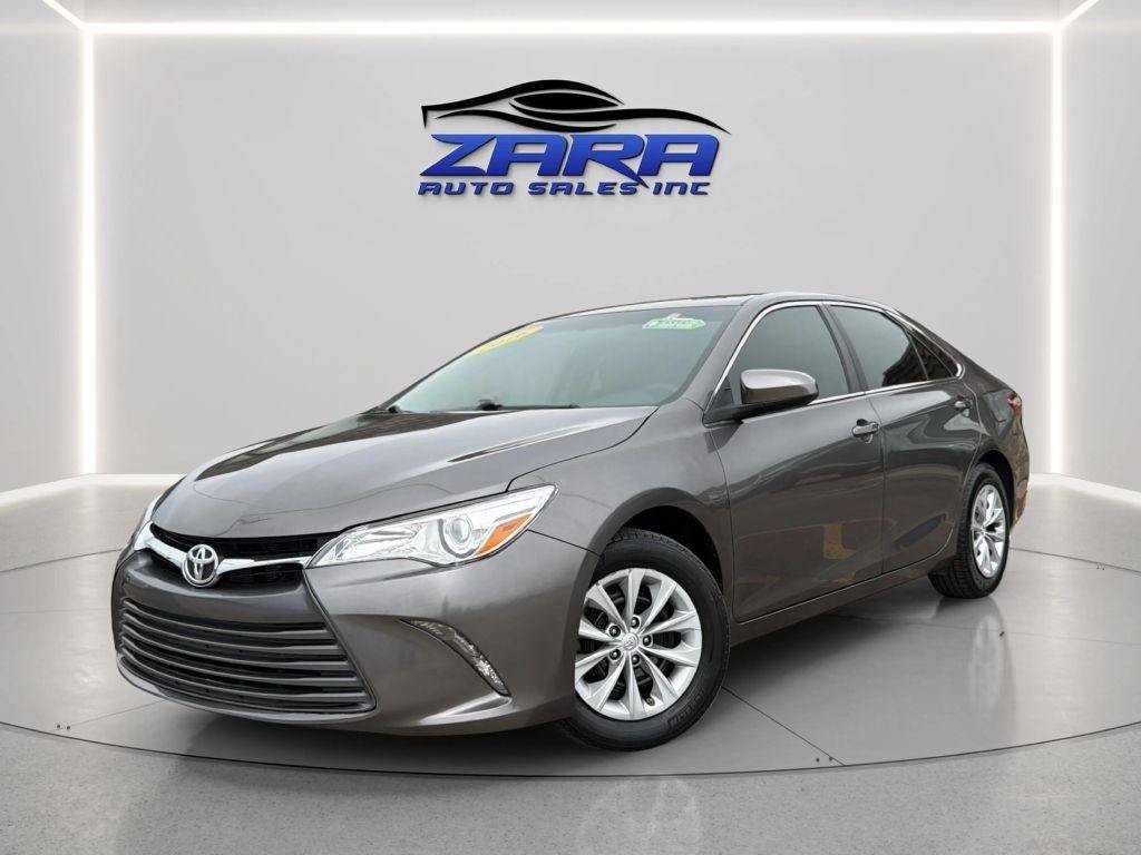 Used 2016 Toyota Camry LE FWD image 1