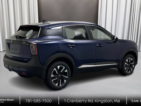 New 2026 Nissan Kicks SV w/ SV Premium Package AWD/4WD image 5