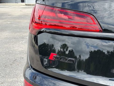 Used 2023 Audi SQ5 Premium Plus w/ Premium Plus Package AWD/4WD image 10