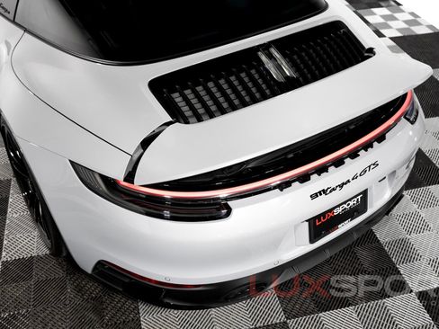 Used 2024 Porsche 911 Targa 4 GTS image 81
