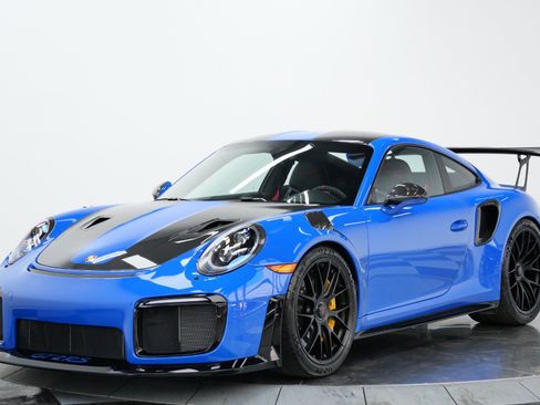 Used 2019 Porsche 911 GT2 RS RWD image 5