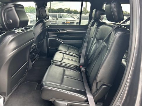 Used 2024 Jeep Wagoneer Series II w/ Flexible Seating Group RWD image 26