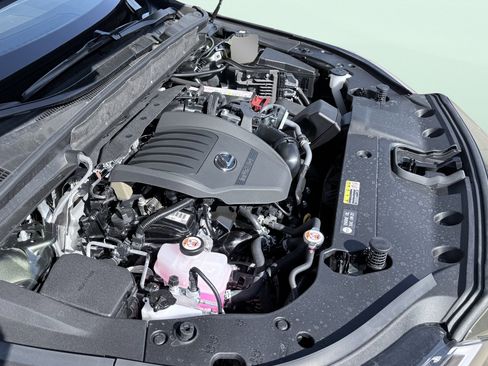 Used 2026 Lexus RX 350 Premium Plus w/ Accessory Package (Z1) image 17